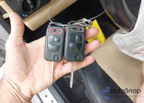 2004 Mercedes-Benz Slk 230 Kompressor from USA, damaged, VIN WDBKK49F74F297867